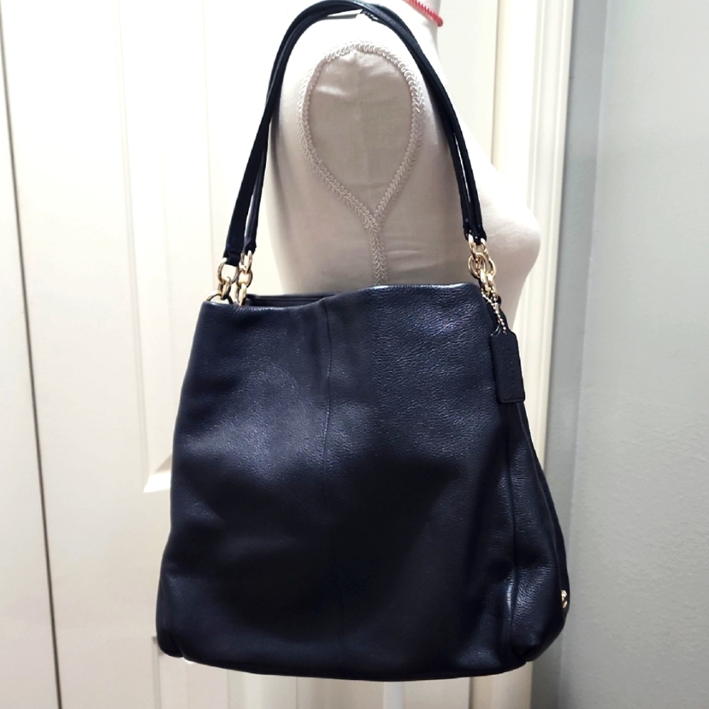 Coach Edie Navy Leather Shoulder Bag
